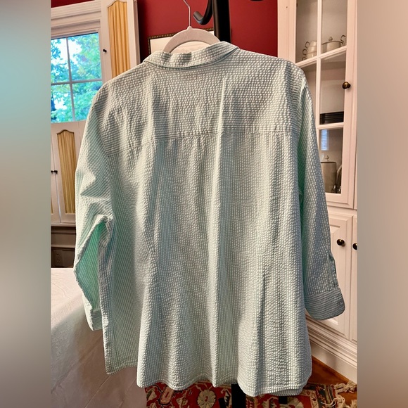 L.L. Bean Mint Green Seersucker Button-Down Shirt - Picture 2 of 7